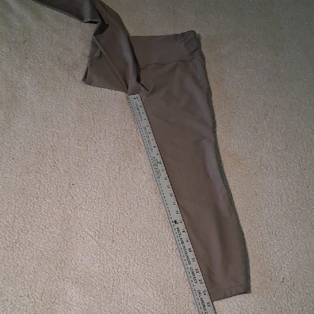 All in Motion Taupe Leggings - Picture 3 of 5